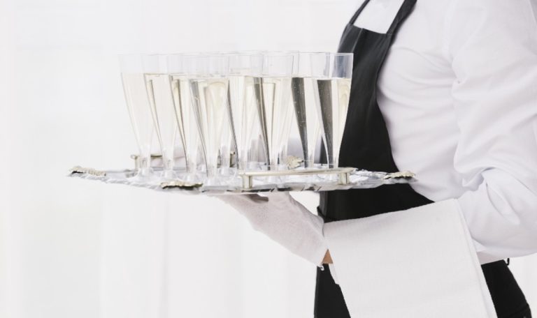 KAKVIMA NAS GOST VIDI? Prvi dojam u ugostiteljstvu presudan je